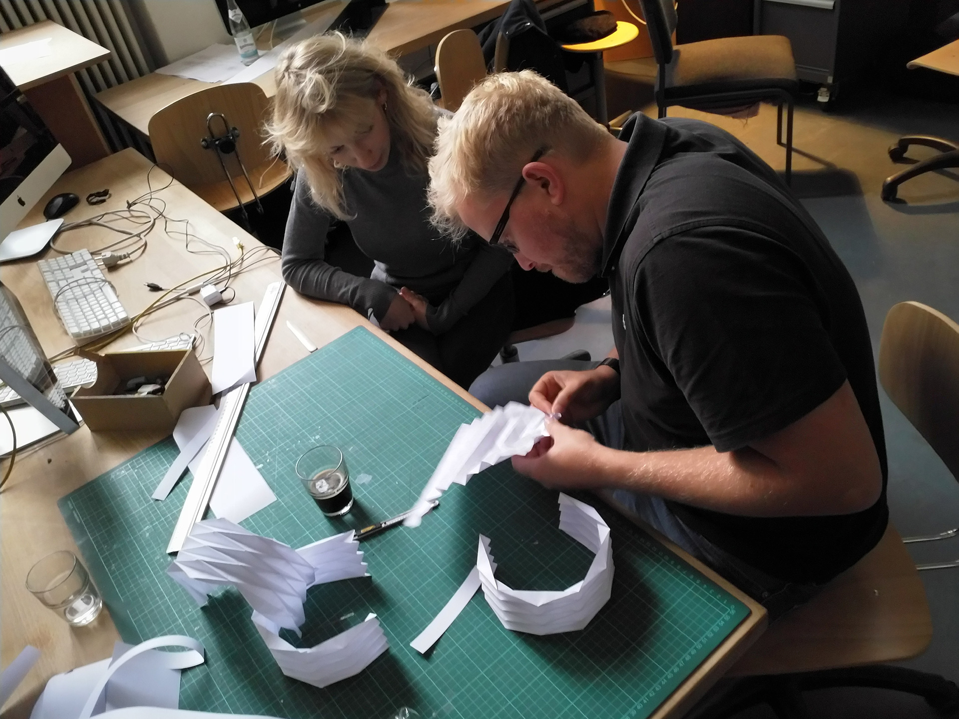 Workshop – Augmented Ornaments